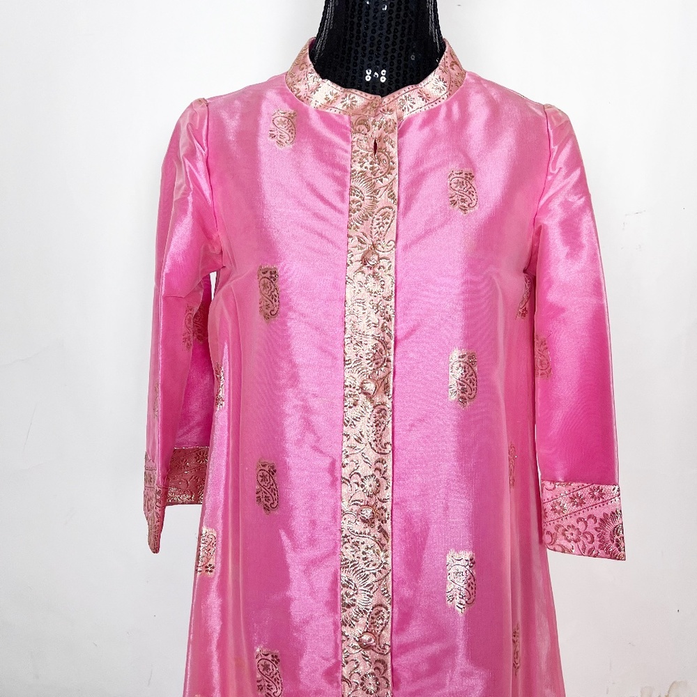 The May Co. British Hong Kong Sz S /M Robe Dress Pink Gold long Vintage RARE